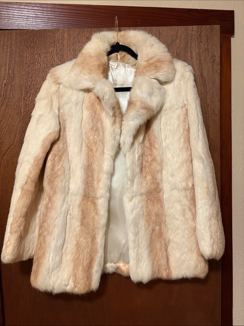 Women's Cream & Tan Rabbit Fur Coat
